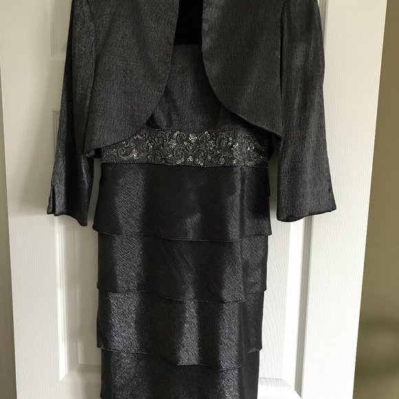 Ladies dress with bolero-style jacket - Picture 1 of 1